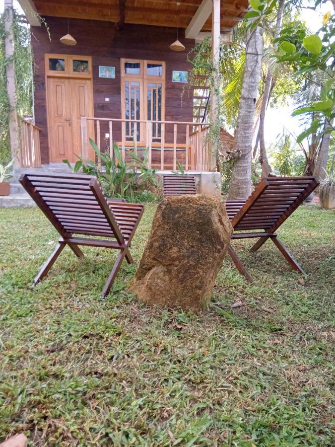 Coconut Island Yala Hotel Tissamaharama Bagian luar foto